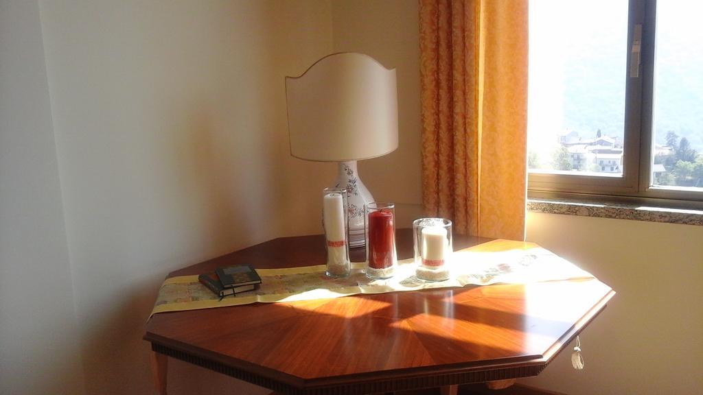 Cadorna Chalet Veleso Buitenkant foto